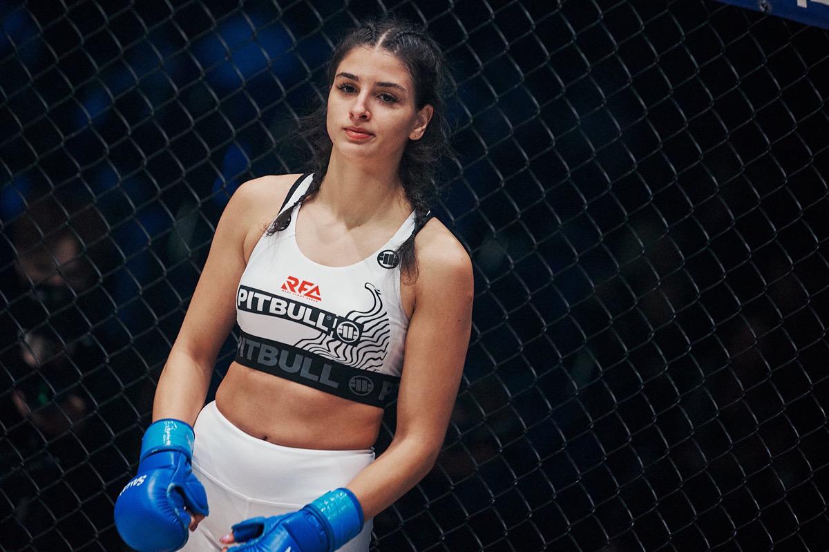 "Luna Femeii" cu Codruta Meila: "Le recomand fetelor sa se apuce de MMA daca asta este ceea ce isi doresc si sa lupte pentru visele lor"