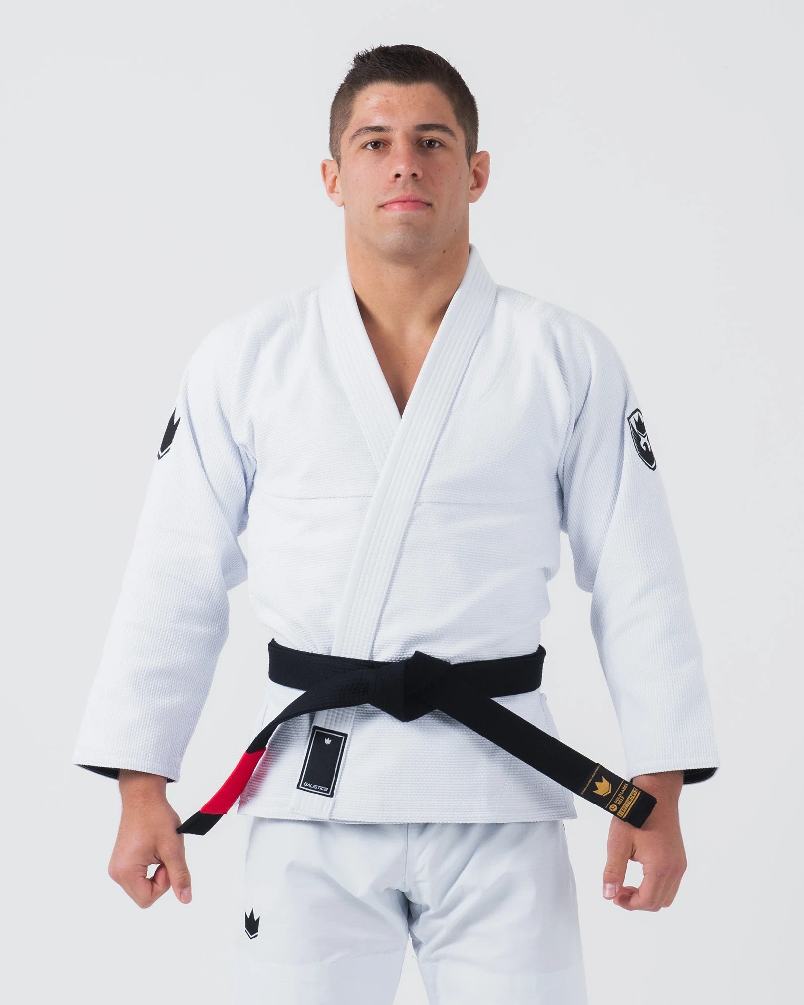 Kimono Brazilian Jiu Jitsu Balistico 4.0 poza facuta pe un model din fata