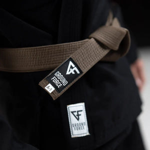 Kimono Brazilian Jiu Jitsu GROUND FORCE Basic Gi V3 - Negru (Centura Alba Inclusa)
