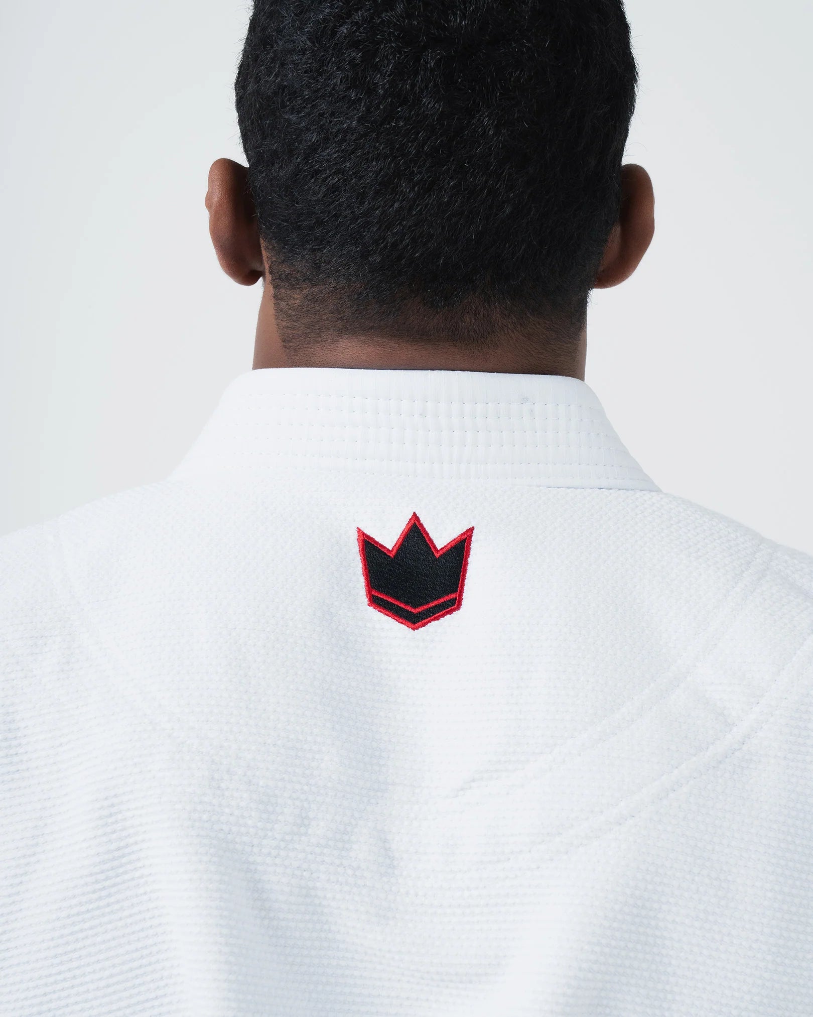 Kimono Brazilian Jiu Jitsu KINGZ Ultralight 2.0 poza facuta la detaliile din spatele bluzei de kimono